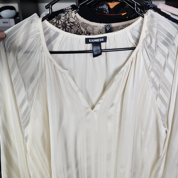 EXPRESS NWOT Satin Stripe Long Sleeve Smocked Cuff Blouse L - Picture 3 of 5